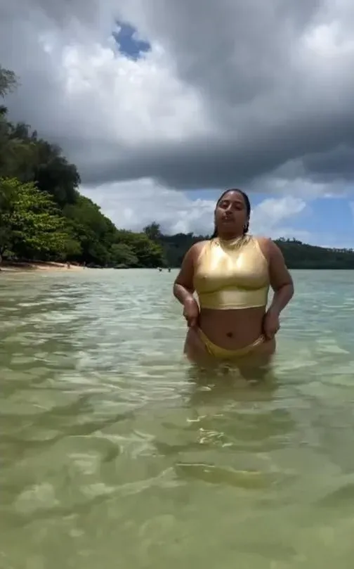 raja kumari bikini curvy indian rapper raja kumari bikini curvy indian rapper