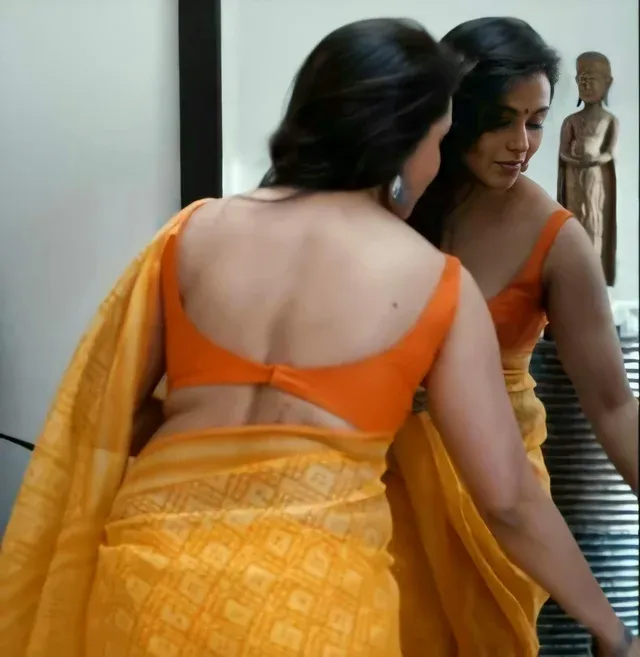 Rani Mukherji backless saree 90s bollywood actress Rani Mukherji backless saree 90s bollywood actress
