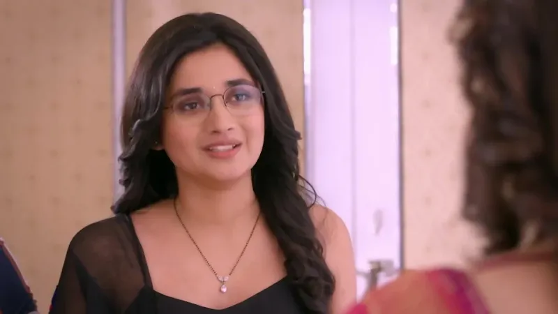 rhea sharma glases indian tv actress