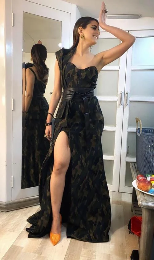 ridhi dogra sexy legs high slit actress pitchers 2, married woman ridhi dogra sexy legs high slit actress pitchers 2, married woman