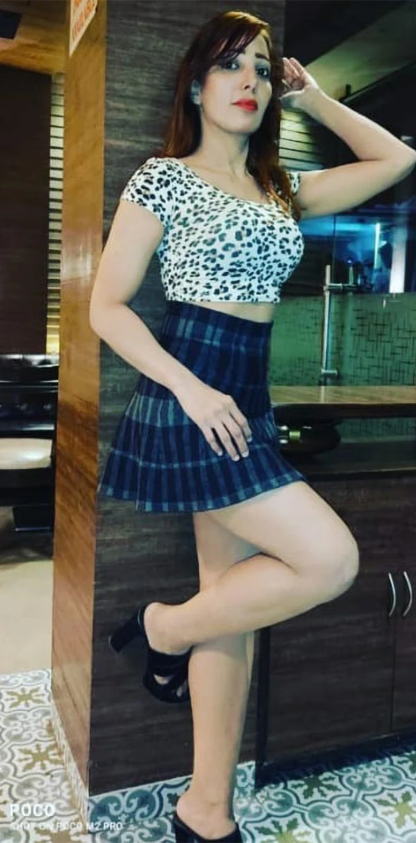 Ruby Ahmed sexy legs hot actress Ruby Ahmed sexy legs hot actress
