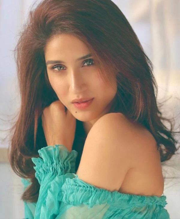 Sagarika Ghatge hot bollywood actress chak de boss