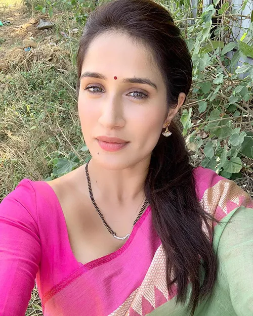 Sagarika Ghatge hot bollywood actress chak de boss