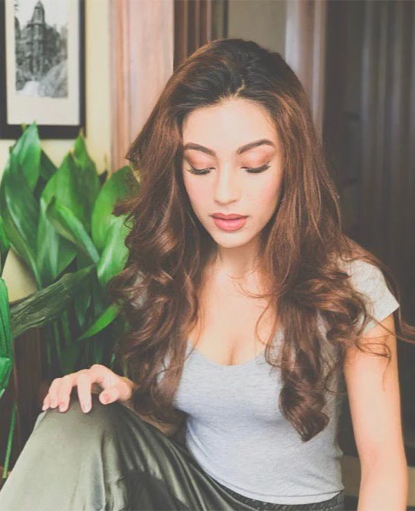 Sahher Bambba hot actress the empire Sahher Bambba hot actress the empire