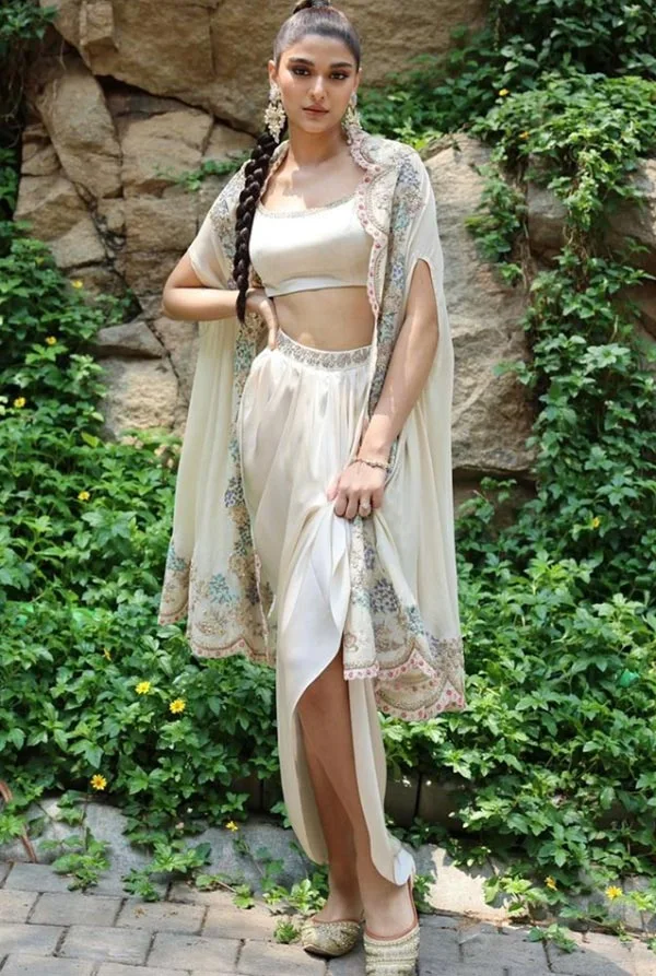 Saiee Manjrekar hot actress Saiee Manjrekar hot actress