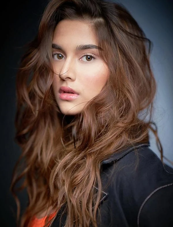 Saiee Manjrekar hot actress Saiee Manjrekar hot actress