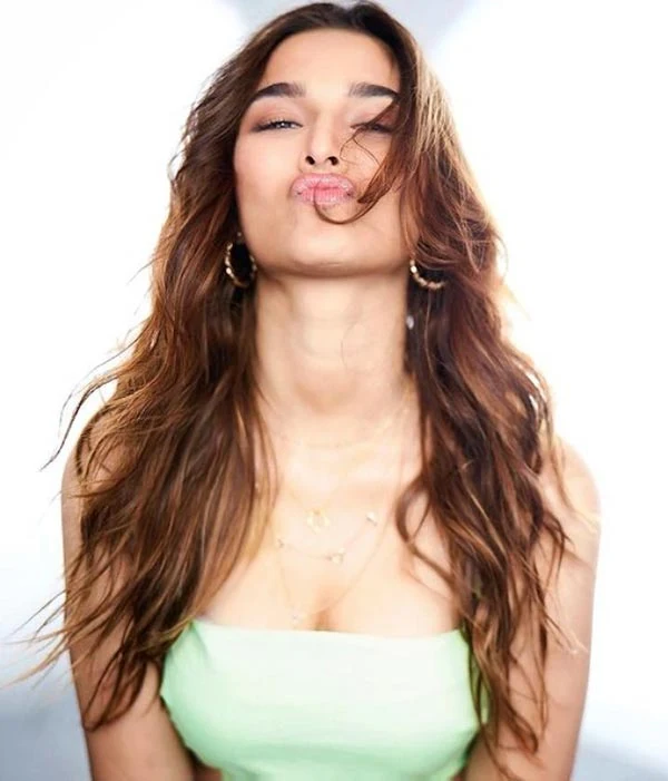 Saiee Manjrekar hot actress Saiee Manjrekar hot actress