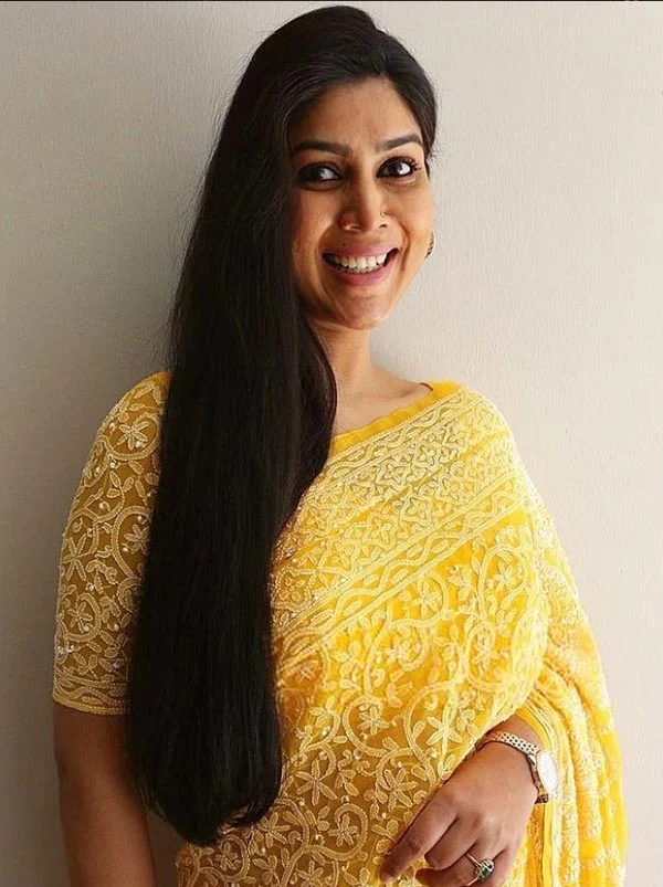Sakshi Tanwar saree hot actress bade ache lagte hain Sakshi Tanwar saree hot actress bade ache lagte hain