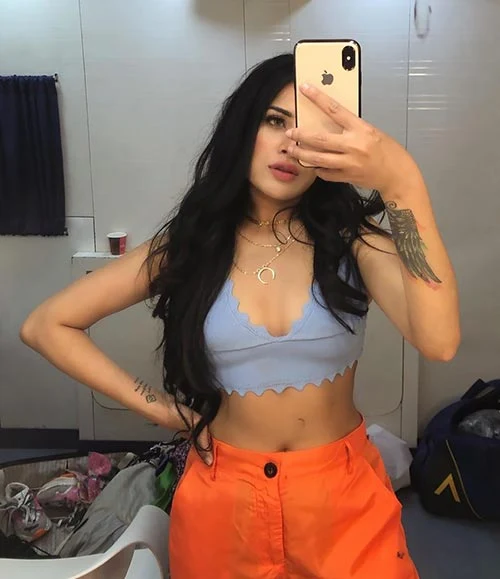 sara gurpal cleavage hot punjabi actress singer sara gurpal cleavage hot punjabi actress singer