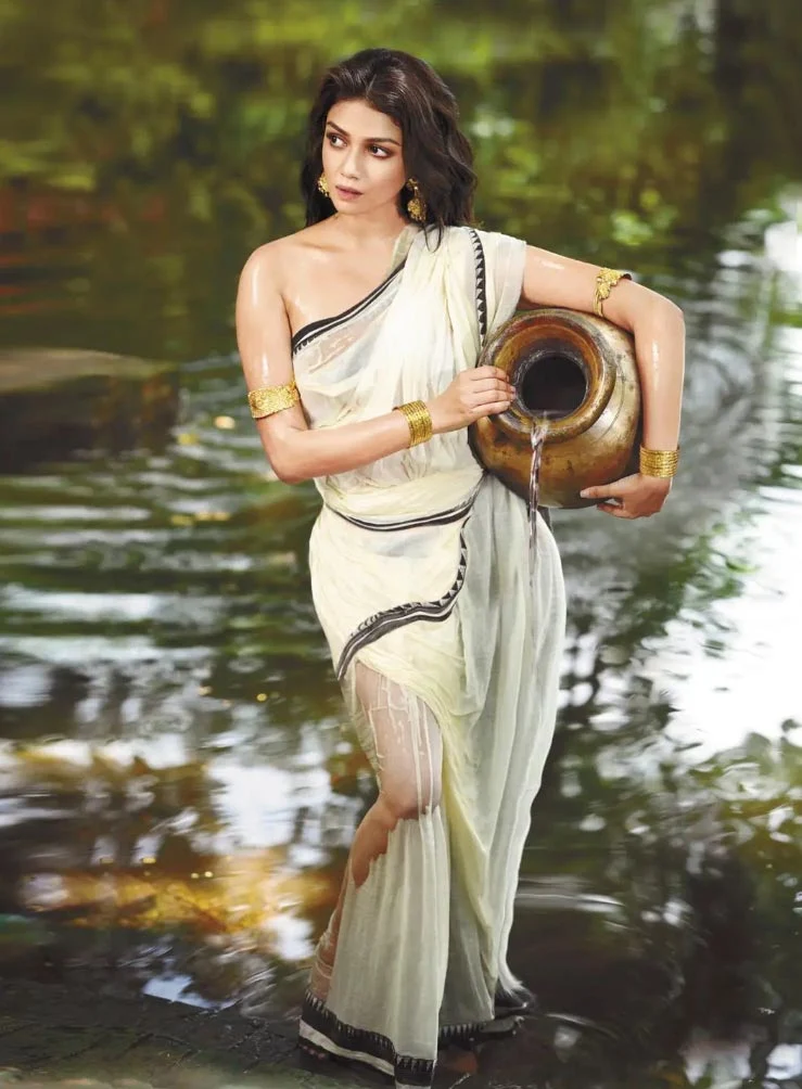 Sauraseni Maitra saree hot actress break up story hoichoi Sauraseni Maitra saree hot actress break up story hoichoi