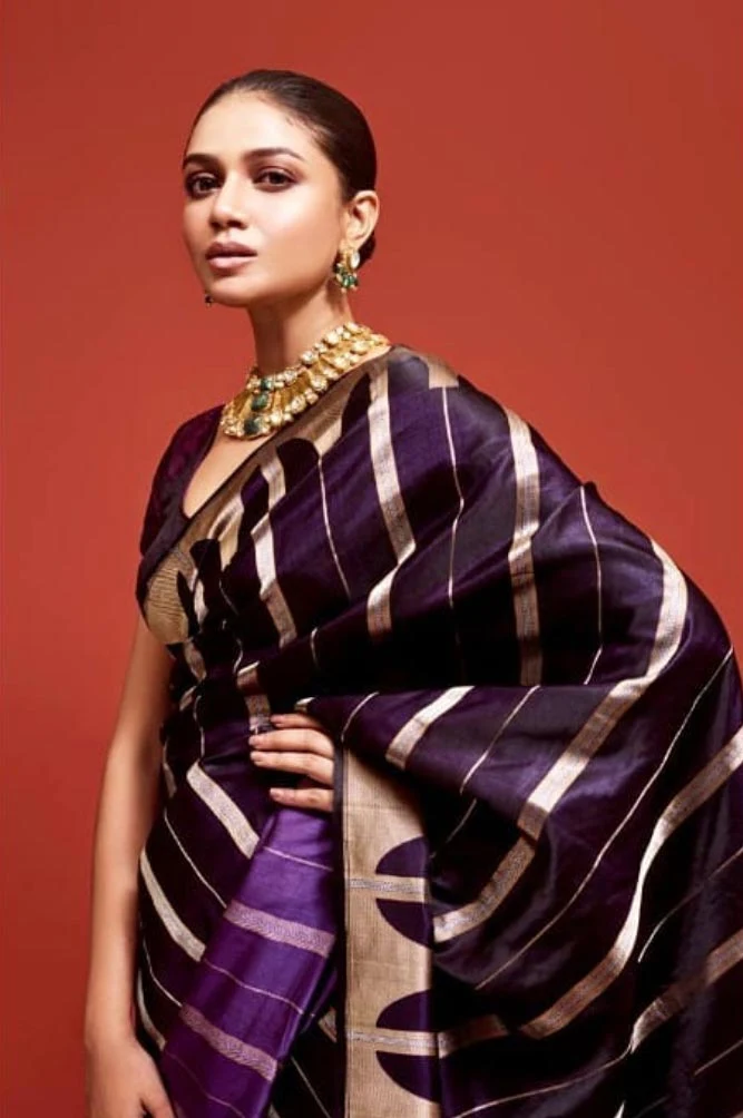 Sauraseni Maitra saree hot actress break up story hoichoi Sauraseni Maitra saree hot actress break up story hoichoi
