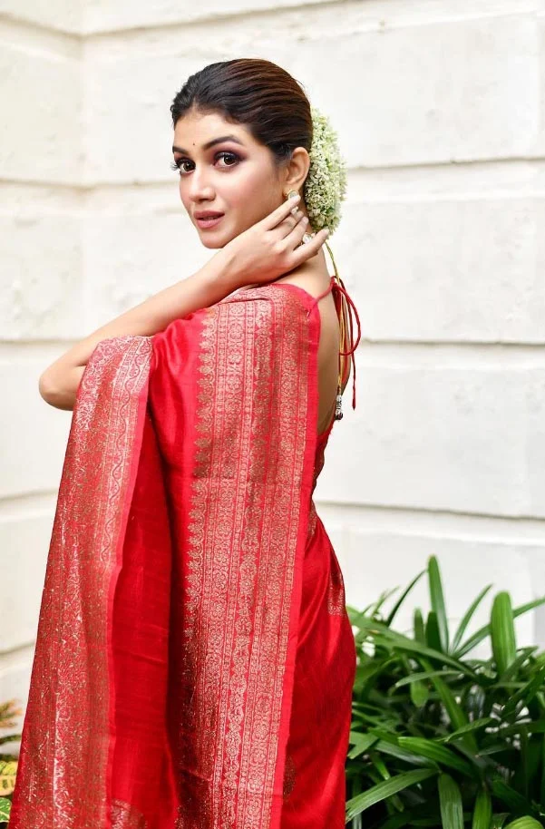 Sauraseni Maitra saree hot actress taj web series Sauraseni Maitra saree hot actress taj web series