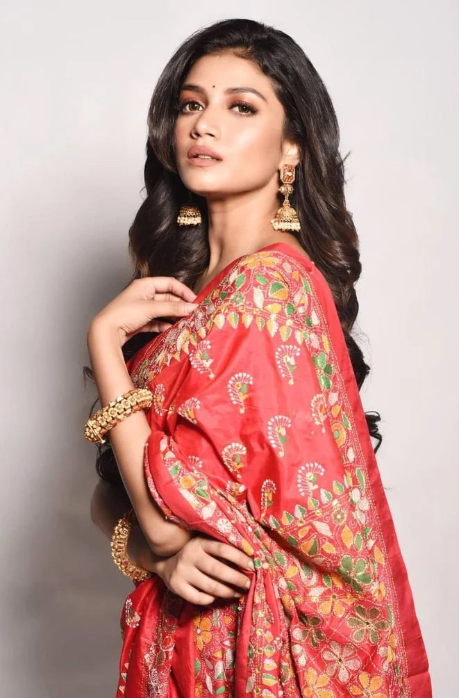Sauraseni Maitra saree hot bengali actress Sauraseni Maitra saree hot bengali actress
