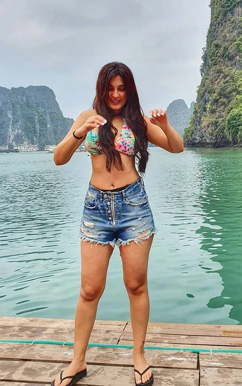 Shiny Doshi shorts sexy legs indian tv actress