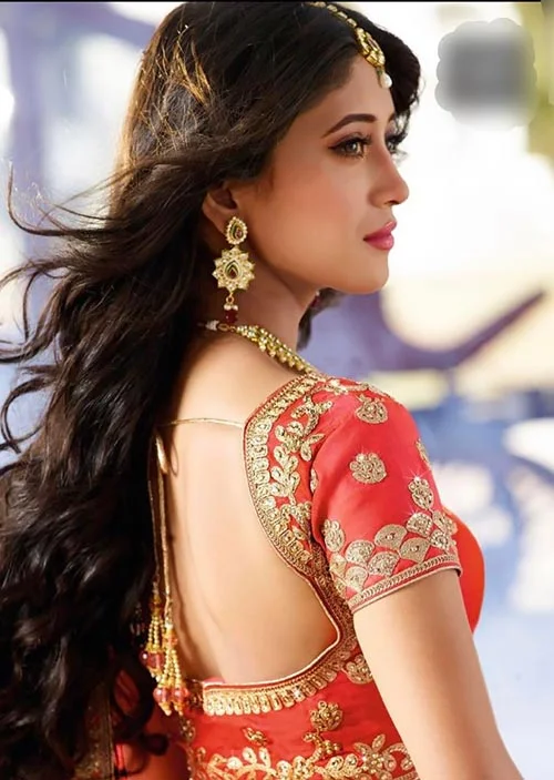 Shivangi Joshi naira hot photos Shivangi Joshi saree hot photos