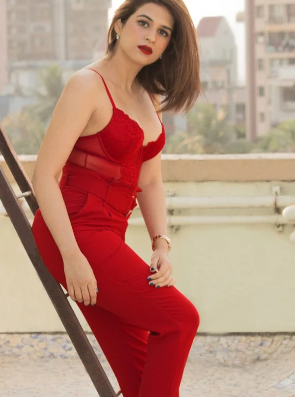 shraddha das red outfit busty south indian shraddha das red outfit busty south indian