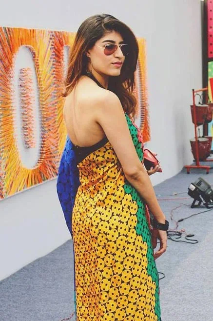 Shreya Mehta backless saree hot actress