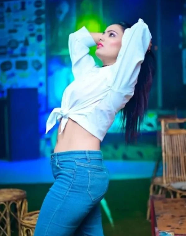 Shyna Khatri hot web series paglet pehredaar prime play Shyna Khatri hot web series paglet pehredaar prime play