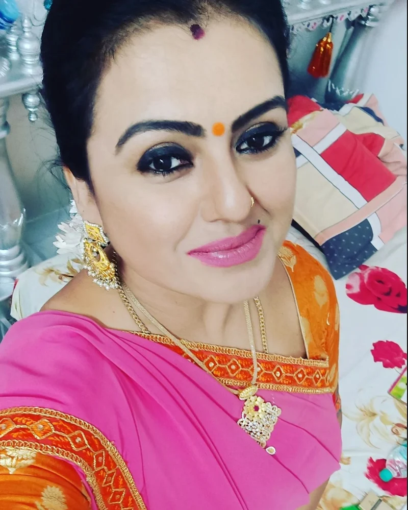 Sona Heiden saree hot south indian curvy actress sokkali Sona Heiden saree hot south indian curvy actress sokkali