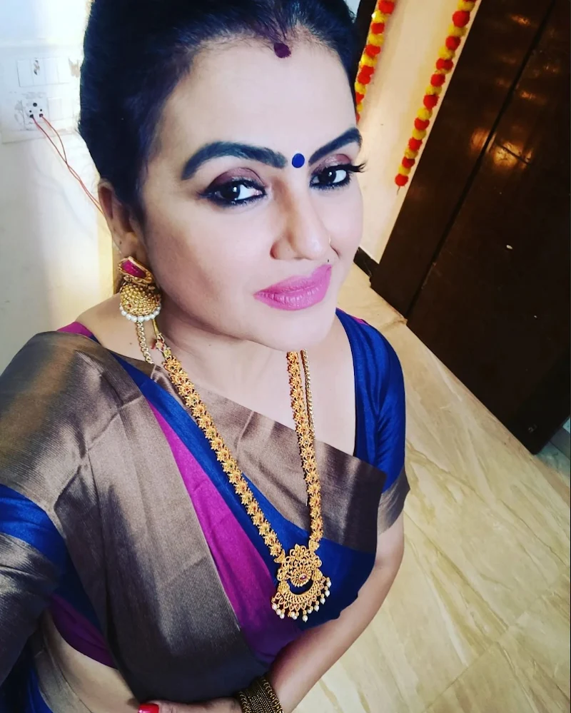 Sona Heiden saree hot south indian curvy actress sokkali Sona Heiden saree hot south indian curvy actress sokkali