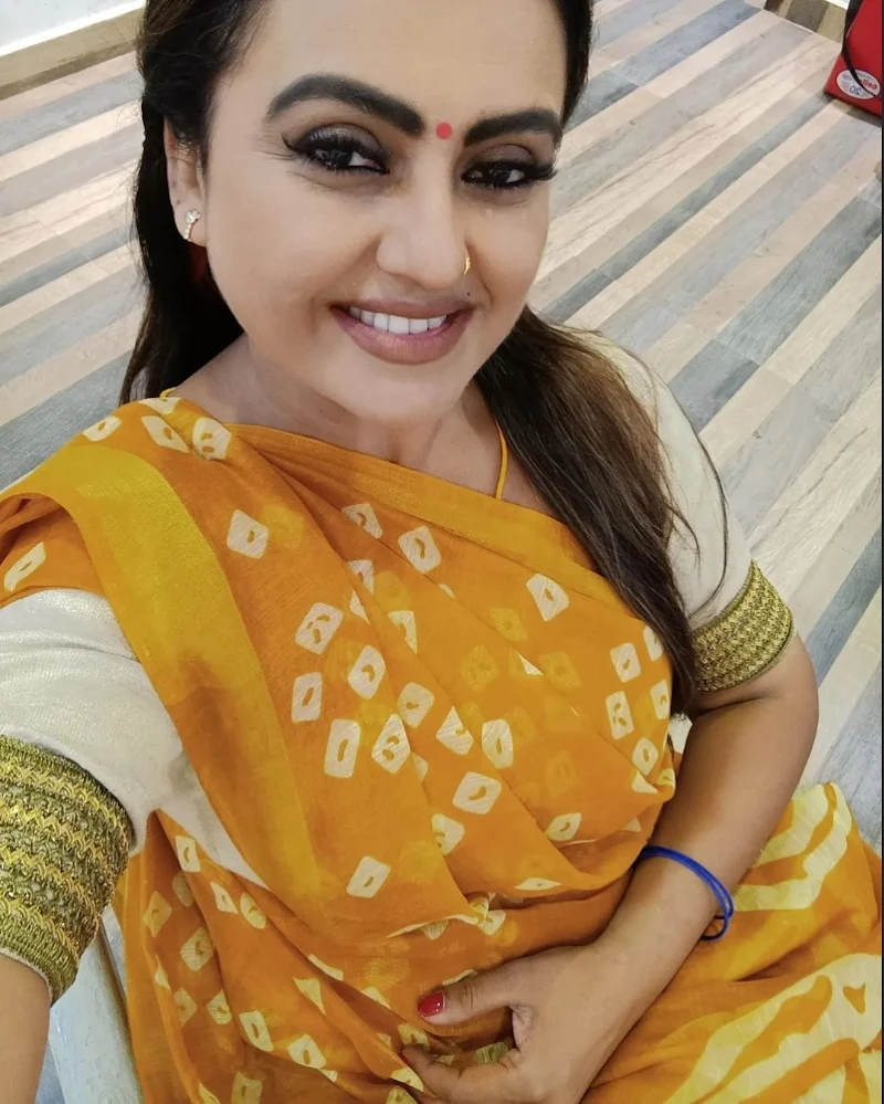 Sona Heiden saree hot south indian curvy actress pachamanga Sona Heiden saree hot south indian curvy actress pachamanga