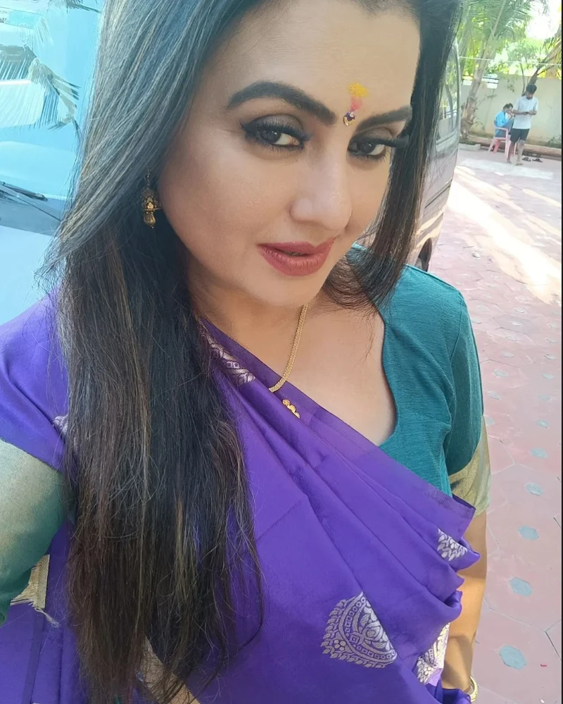 Sona Heiden saree hot south indian curvy actress pachamanga Sona Heiden saree hot south indian curvy actress pachamanga