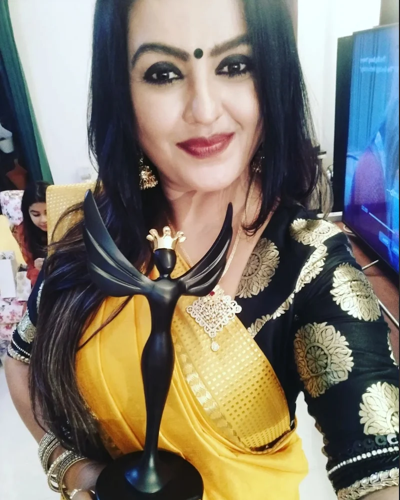 Sona Heiden saree hot south indian curvy actress Sona Heiden saree hot south indian curvy actress
