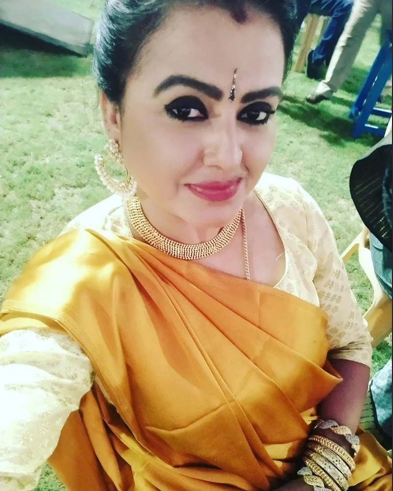 Sona Heiden saree hot south indian curvy actress Sona Heiden saree hot south indian curvy actress