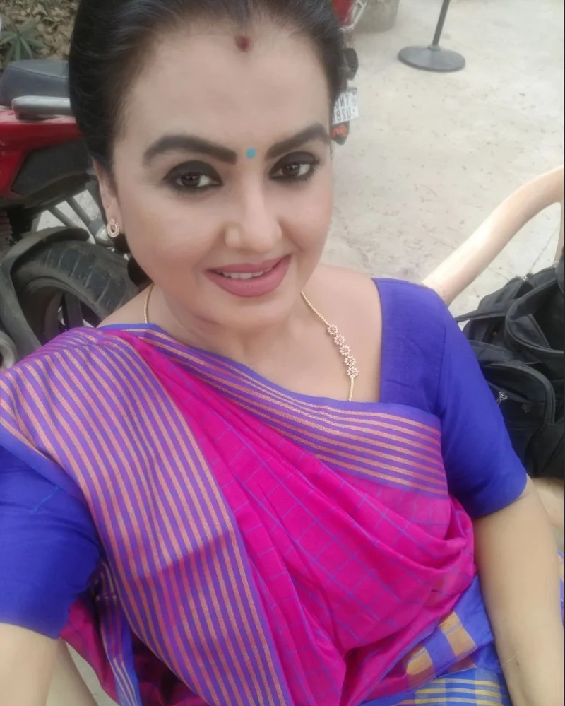 Sona Heiden saree hot south indian curvy actress Sona Heiden saree hot south indian curvy actress