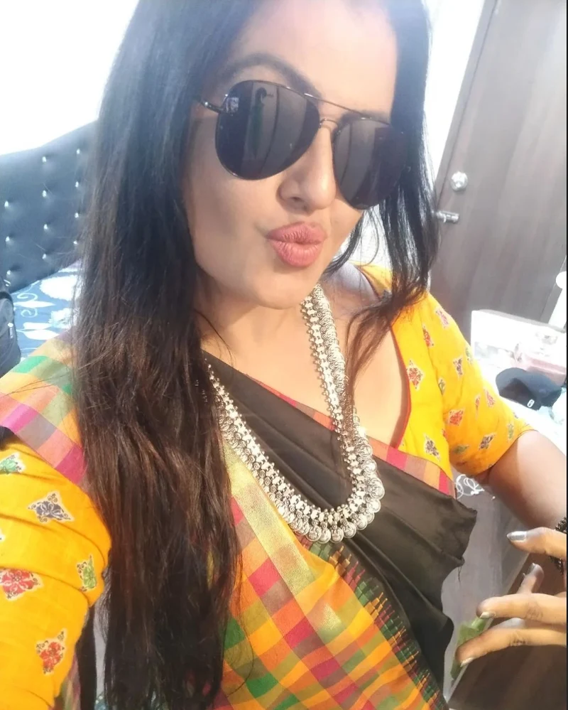 Sona Heiden saree hot south indian curvy actress Sona Heiden saree hot south indian curvy actress