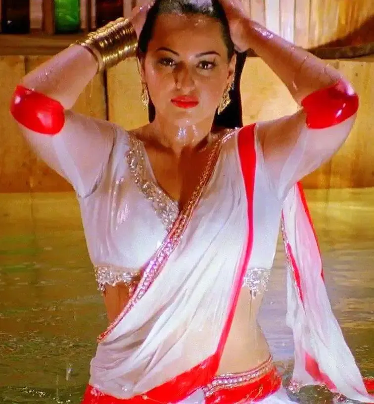 sonakshi sinha white wet saree bollywood actress sonakshi sinha white wet saree bollywood actress