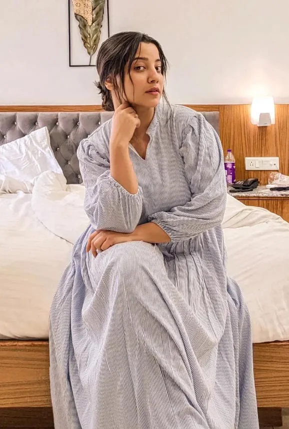 Sonali Pandita curvy hot actress Sonali Pandita curvy hot actress