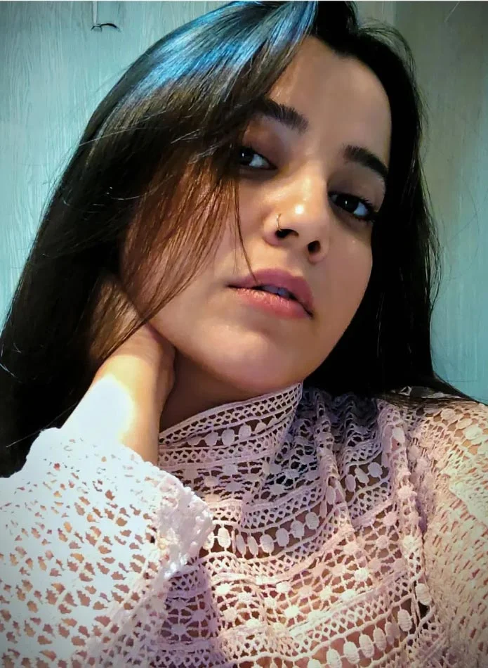 Sonali Pandita curvy hot actress Sonali Pandita curvy hot actress