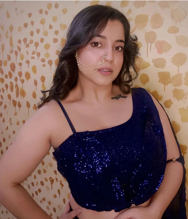 Sonali Pandita saree curvy hot actress lahore diaries ullu Sonali Pandita saree curvy hot actress lahore diaries ullu