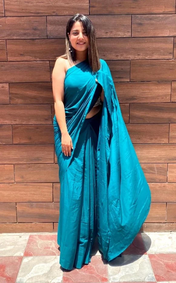 Sonali Pandita saree curvy hot actress lahore diaries ullu Sonali Pandita saree curvy hot actress lahore diaries ullu