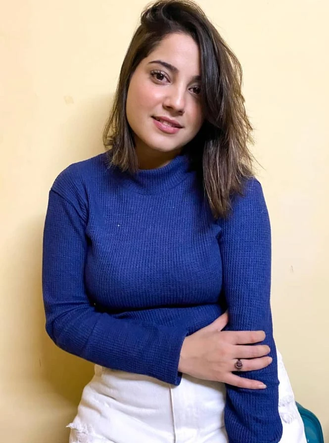 Sonali Pandita top jeans curvy hot actress nishabd shooter Sonali Pandita top jeans curvy hot actress nishabd shooter