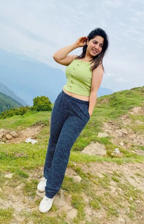 Sonali Pandita top jeans curvy hot actress nishabd shooter Sonali Pandita top jeans curvy hot actress nishabd shooter