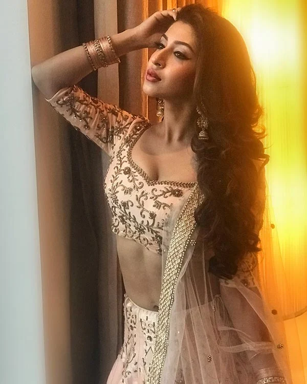 Sonarika Bhadoria saree curvy hot indian tv actress Sonarika Bhadoria saree curvy hot indian tv actress