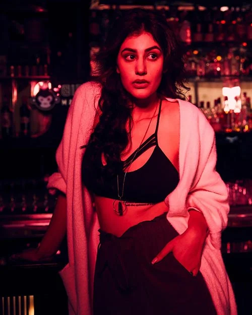 Sonia Rathee hot actress broken but beautiful Sonia Rathee hot actress broken but beautiful