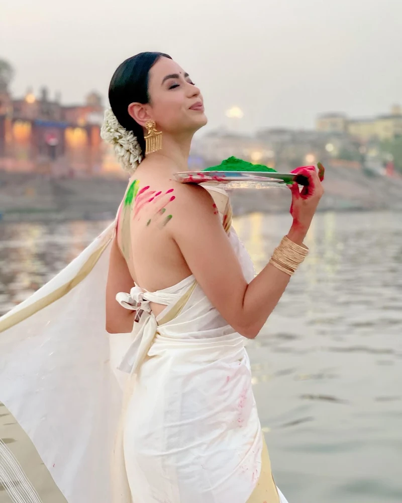 Soundarya Sharma white saree indian tv actress Soundarya Sharma white saree indian tv actress