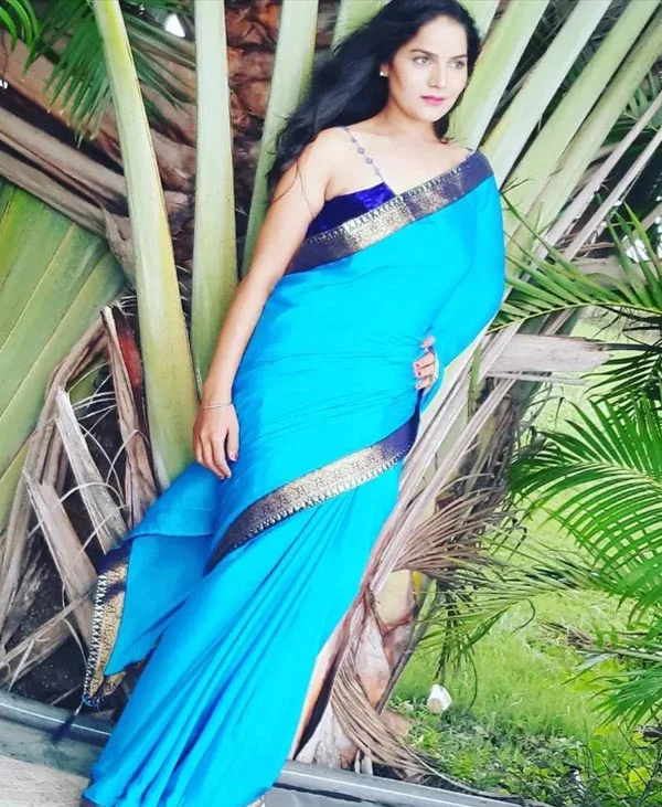 suman singh saree actress indian web series suman singh saree actress indian web series
