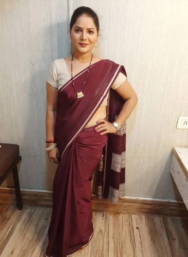 suman singh saree actress indian web series suman singh saree actress indian web series