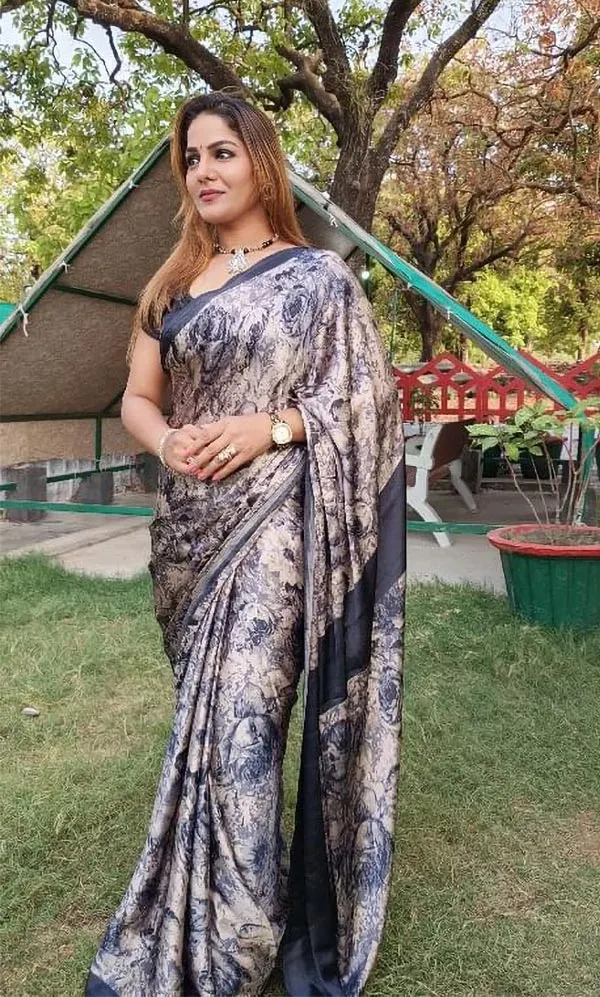 suman singh saree actress indian web series suman singh saree actress indian web series