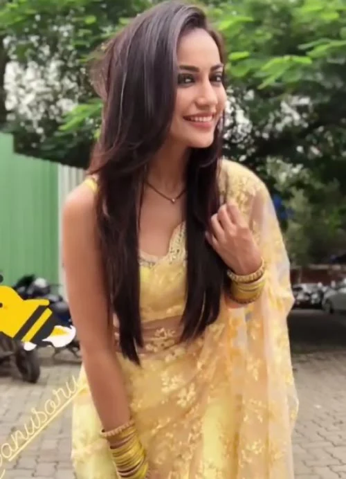 Surbhi Jyoti saree hot photos Surbhi Jyoti saree hot photos