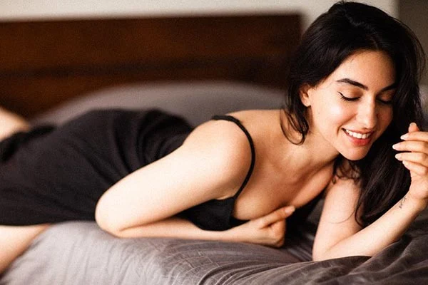 Toranj Kayvon hot photos Toranj Kayvon hot photos