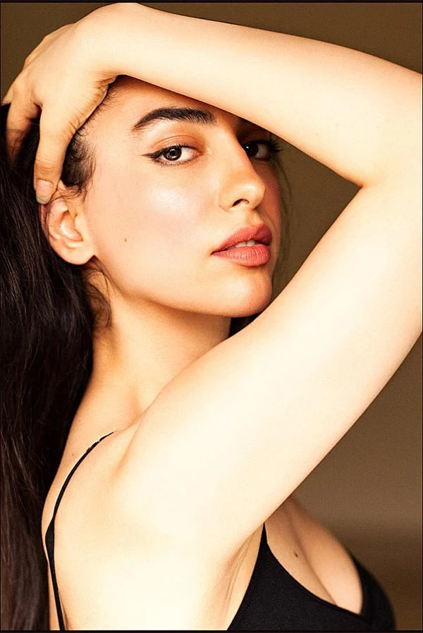 Toranj Kayvon hot photos Toranj Kayvon hot photos