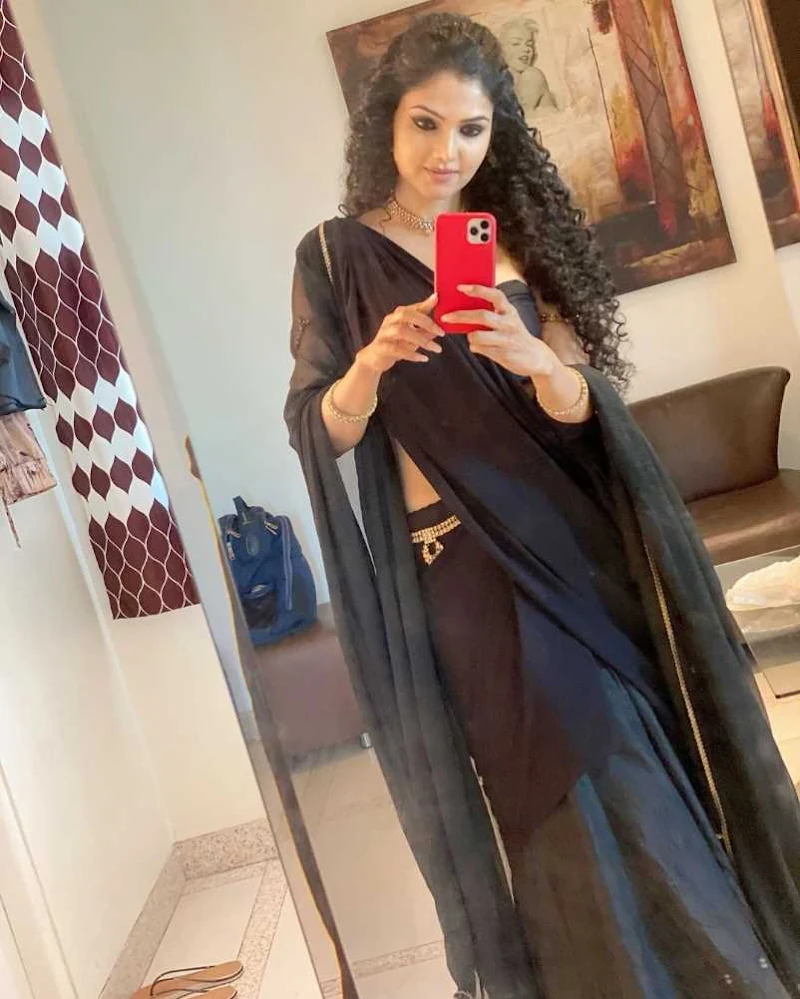 Trupti Toradmal saree hot actress adipurush Trupti Toradmal saree hot actress adipurush