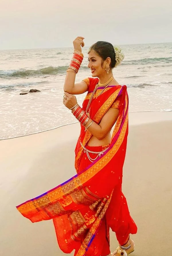 Vidisha Srivastava hot saree actress Vidisha Srivastava hot saree actress