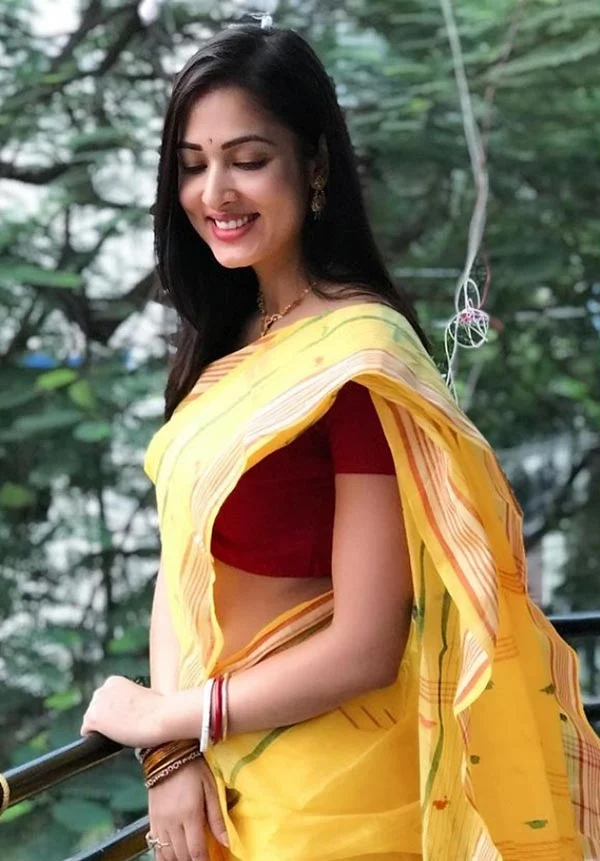 Vidisha Srivastava hot saree actress Vidisha Srivastava hot saree actress