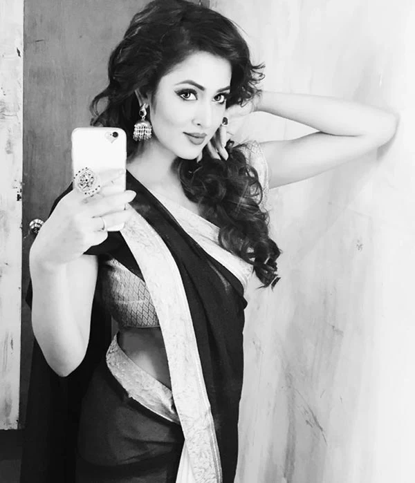 Vidisha Srivastava hot saree actress Vidisha Srivastava hot saree actress